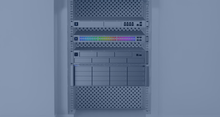 Przykładowy rack z użyciem Enterprise NVR firmy Ubiquiti